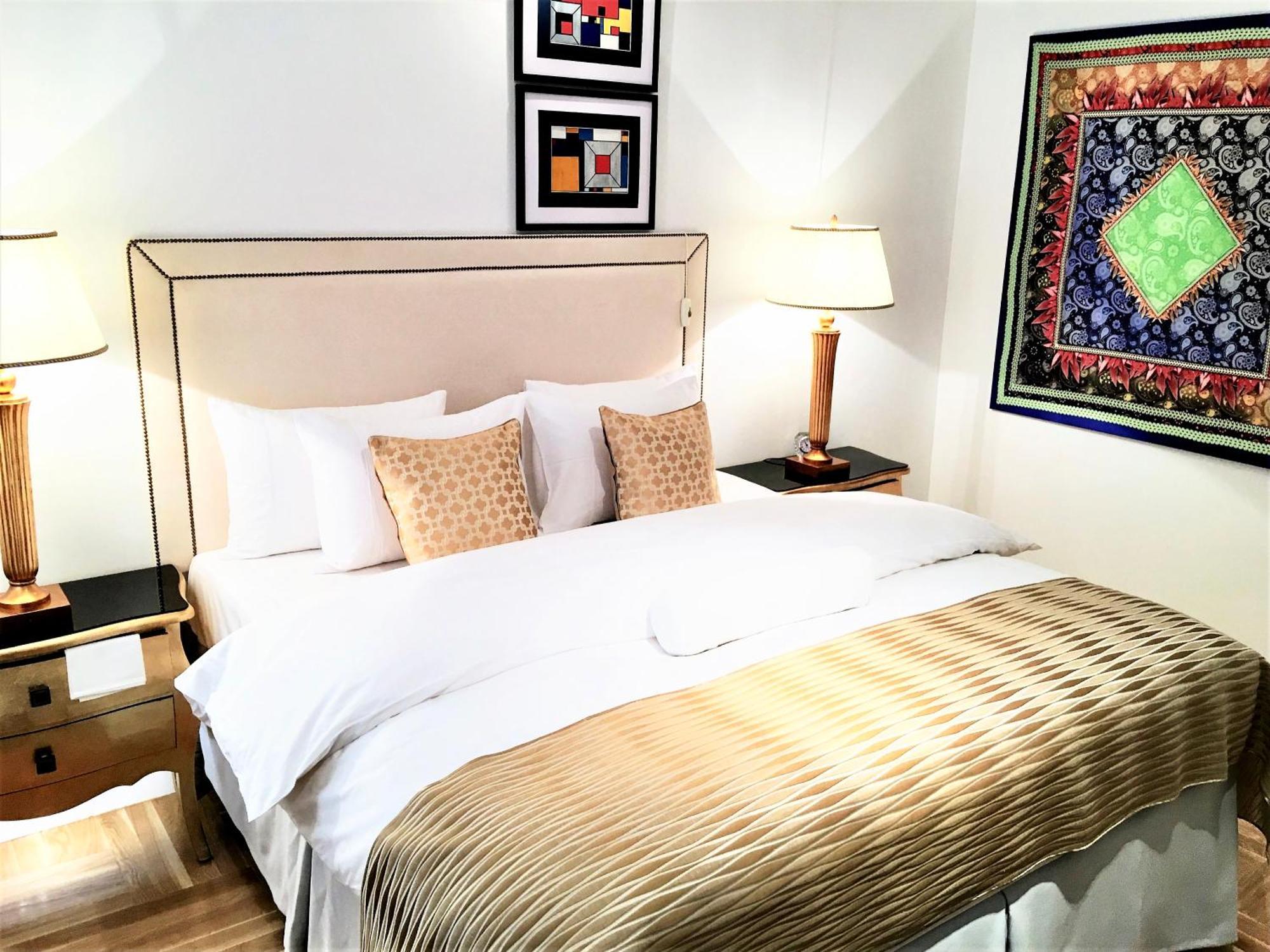 Mondrian Luxury Suites Unesco Old Town Varsó Szoba fotó
