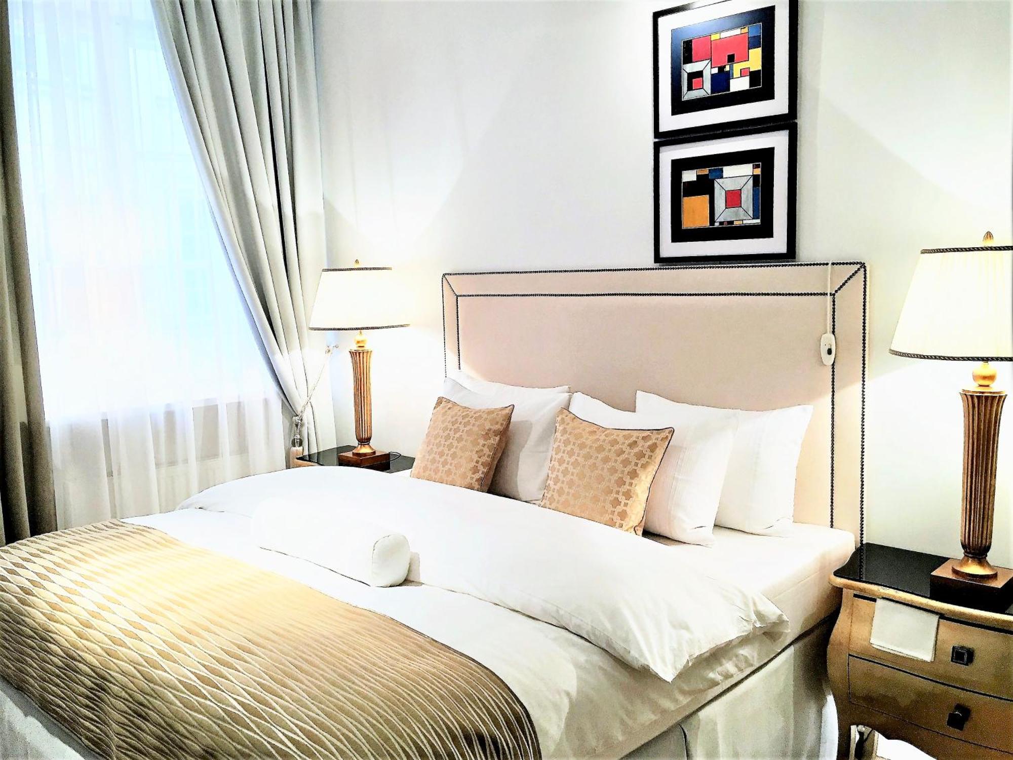 Mondrian Luxury Suites Unesco Old Town Varsó Szoba fotó