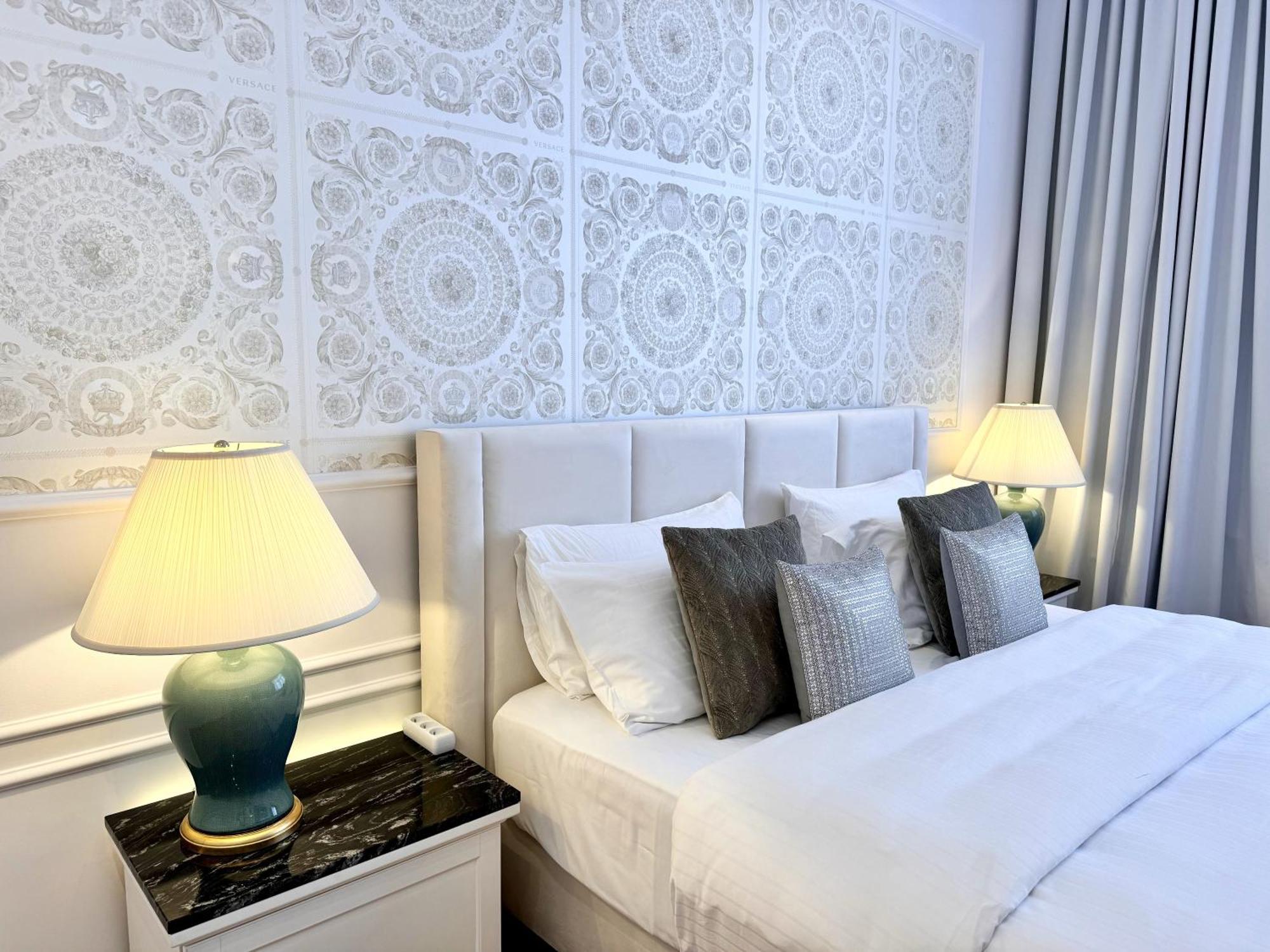 Mondrian Luxury Suites Unesco Old Town Varsó Szoba fotó