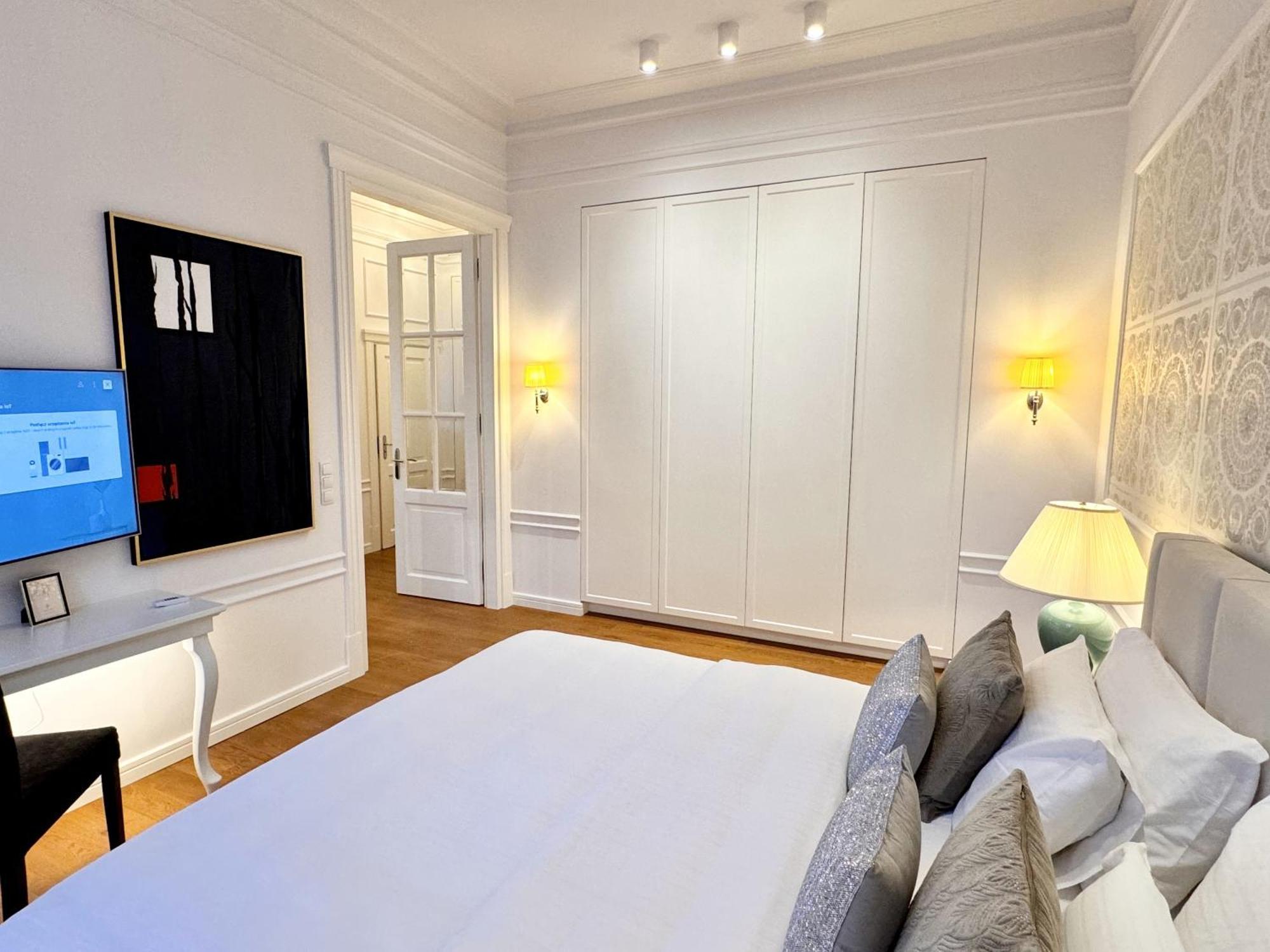Mondrian Luxury Suites Unesco Old Town Varsó Szoba fotó